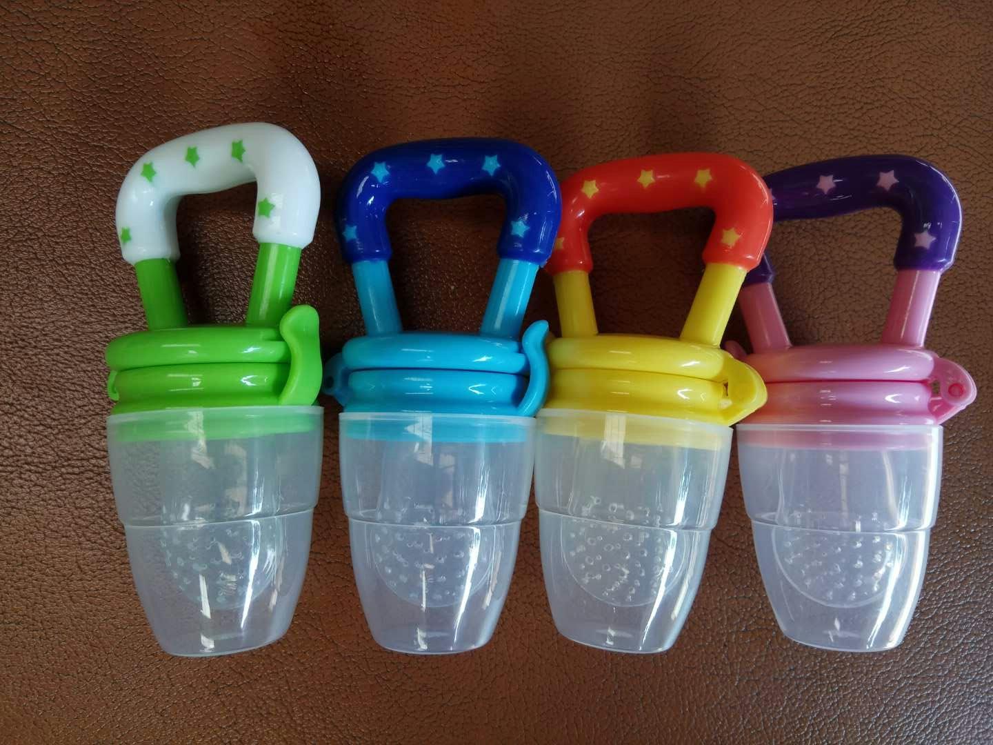 喂食器